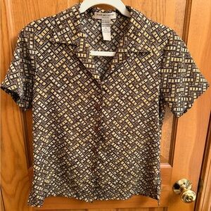 Notations Woman’s Casual Blouse Black and Tan Pattern